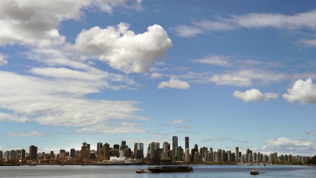 craft beer picnic on Lonsdale Quay
