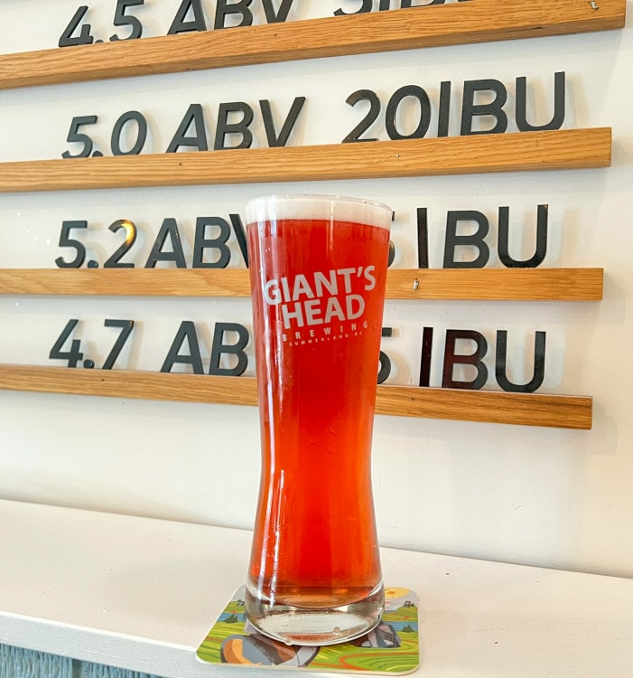 Chazzle Dazzle by Giant's Head Brewing in Summerland