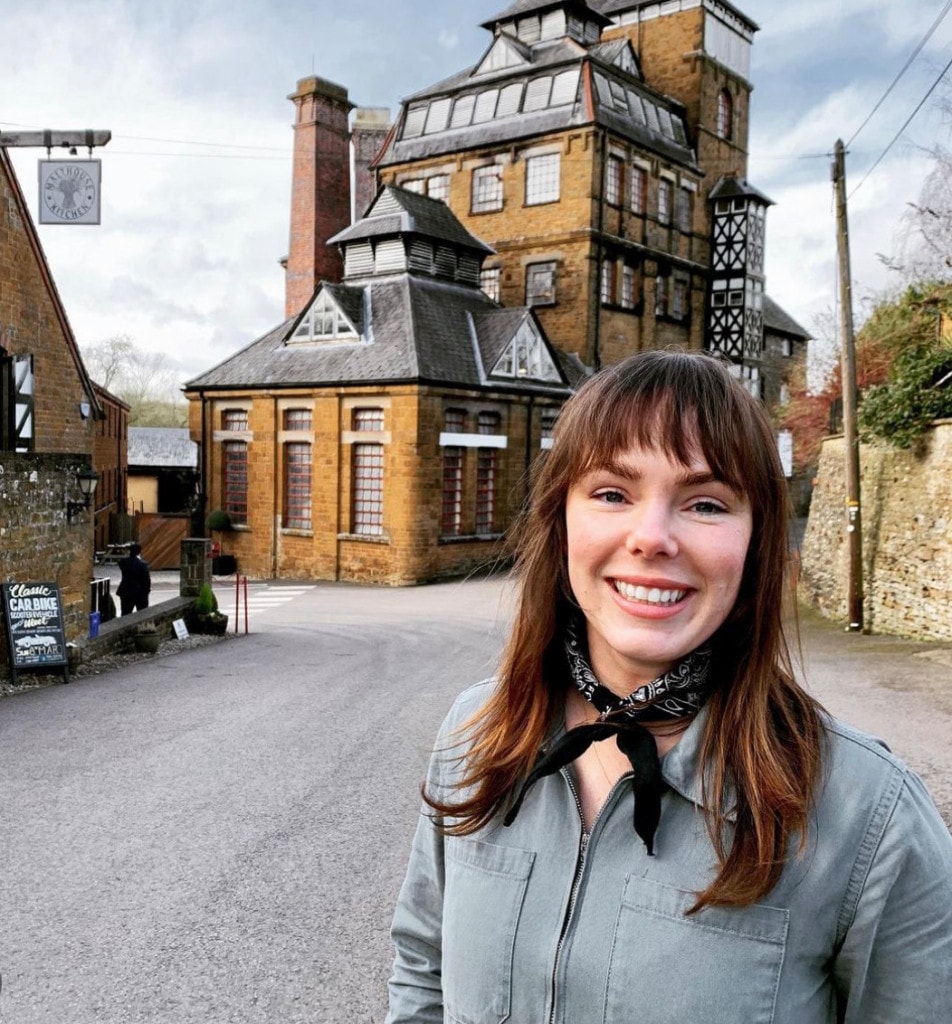 Tessa in front of Hook Norton Brewing